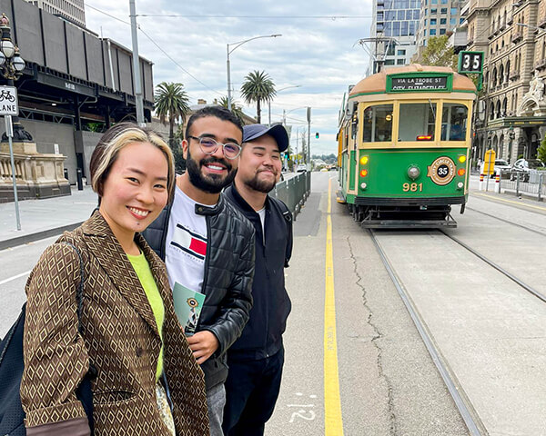 Top 7 Reasons Why You Should Study English in Melbourne