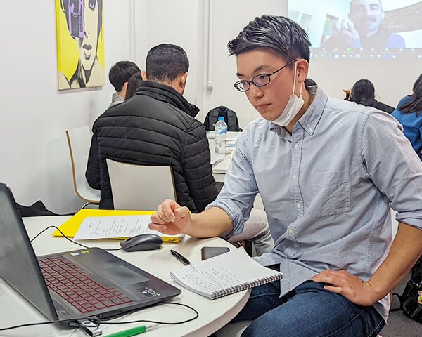 How to Choose the Best Intensive English Course